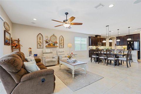 Casa en venta en Fish Hawk, Florida, 4 dormitorios, 222.97 m2 № 2344486 - foto 5