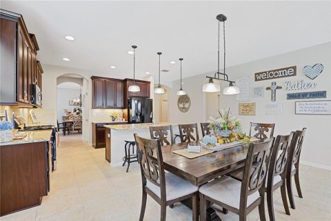 Casa en venta en Fish Hawk, Florida, 4 dormitorios, 222.97 m2 № 2344486 - foto 4
