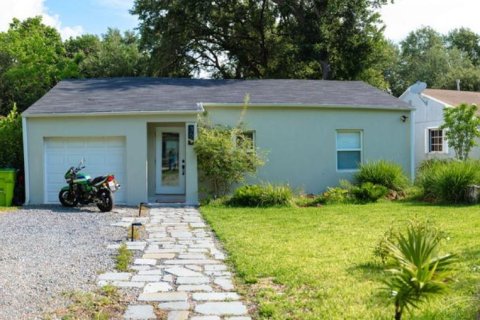 House in El Portal, Florida 3 bedrooms, 123.93 sq.m. № 1768946 - photo 3