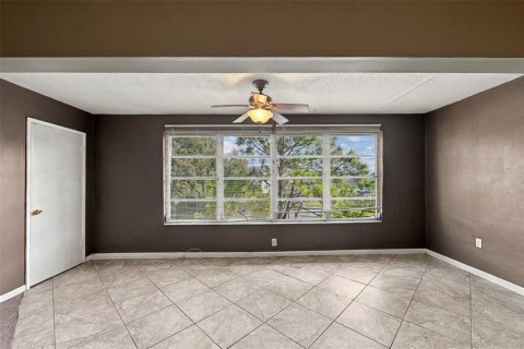 Copropriété à louer à Saint Petersburg, Floride: 1 chambre, 161.65 m2 № 2425836 - photo 23