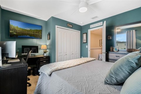Townhouse in Kissimmee, Florida 3 bedrooms, 163.69 sq.m. № 1558605 - photo 15