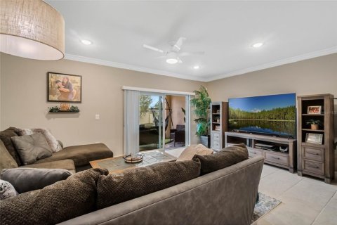 Townhouse in Kissimmee, Florida 3 bedrooms, 163.69 sq.m. № 1558605 - photo 5
