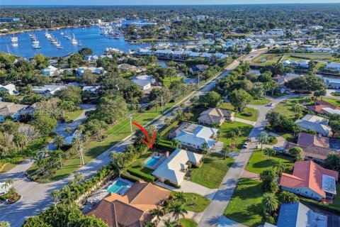 Villa ou maison à vendre à Stuart, Floride: 4 chambres, 230.77 m2 № 1988529 - photo 7