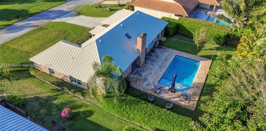 Villa ou maison à Stuart, Floride 4 chambres, 230.77 m2 № 1988529