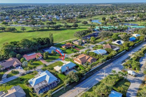 Villa ou maison à vendre à Stuart, Floride: 4 chambres, 230.77 m2 № 1988529 - photo 4