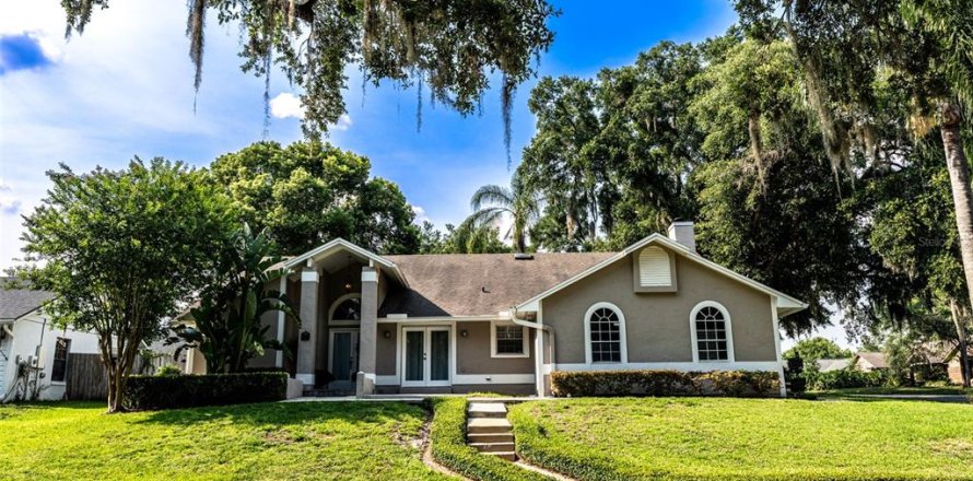 House in Altamonte Springs, Florida 4 bedrooms, 233.18 sq.m. № 1803839