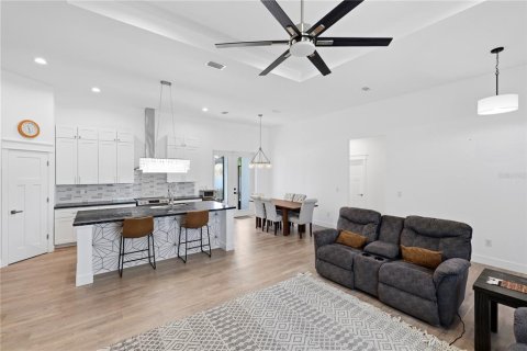 Villa ou maison à vendre à North Port, Floride: 3 chambres, 148.09 m2 № 2415115 - photo 6