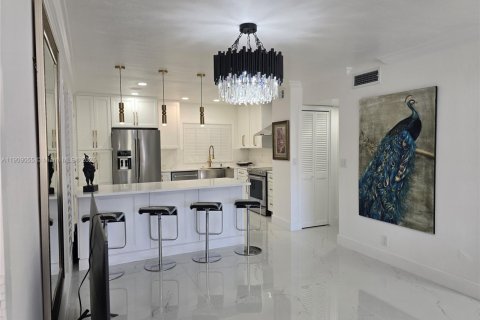 Condominio en alquiler en Lauderhill, Florida, 2 dormitorios, 101.54 m2 № 2059704 - foto 13