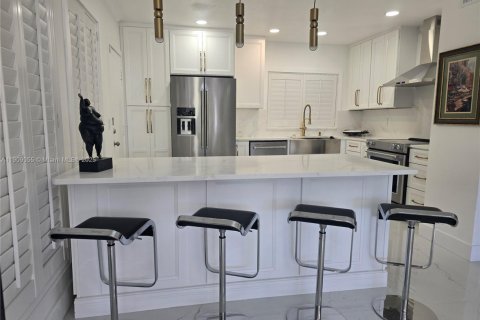 Condominio en alquiler en Lauderhill, Florida, 2 dormitorios, 101.54 m2 № 2059704 - foto 5