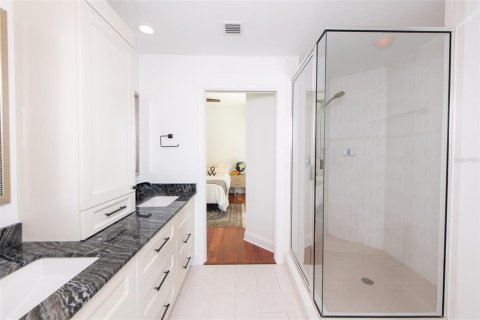 Condominio en alquiler en Saint Petersburg, Florida, 3 dormitorios, 278.71 m2 № 1749315 - foto 25