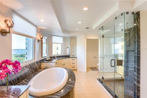 Condominio en alquiler en Saint Petersburg, Florida, 3 dormitorios, 278.71 m2 № 1749315 - foto 23