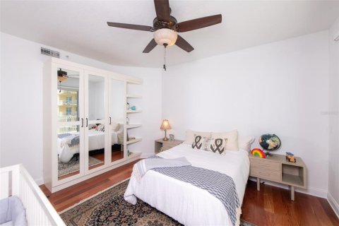 Condominio en alquiler en Saint Petersburg, Florida, 3 dormitorios, 278.71 m2 № 1749315 - foto 26
