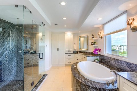 Condominio en alquiler en Saint Petersburg, Florida, 3 dormitorios, 278.71 m2 № 1749315 - foto 22