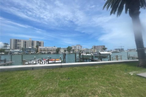Condominio en venta en Clearwater, Florida, 2 dormitorios, 73.67 m2 № 1826228 - foto 18