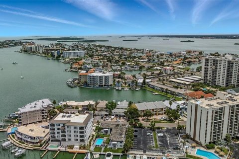 Condominio en venta en Clearwater, Florida, 2 dormitorios, 73.67 m2 № 1826228 - foto 26