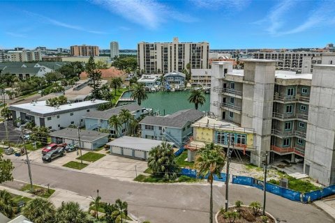 Condominio en venta en Clearwater, Florida, 2 dormitorios, 73.67 m2 № 1826228 - foto 22