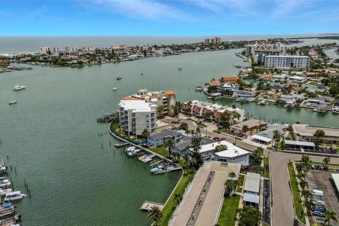 Condominio en venta en Clearwater, Florida, 2 dormitorios, 73.67 m2 № 1826228 - foto 28