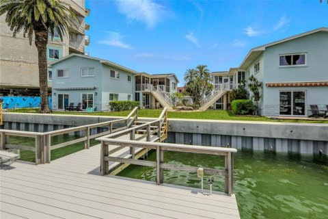 Condominio en venta en Clearwater, Florida, 2 dormitorios, 73.67 m2 № 1826228 - foto 21