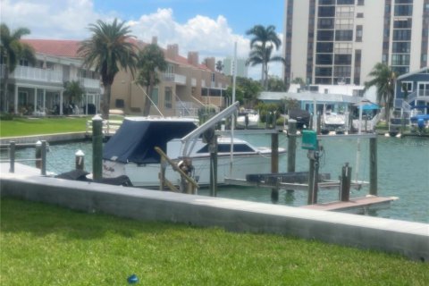 Condominio en venta en Clearwater, Florida, 2 dormitorios, 73.67 m2 № 1826228 - foto 17