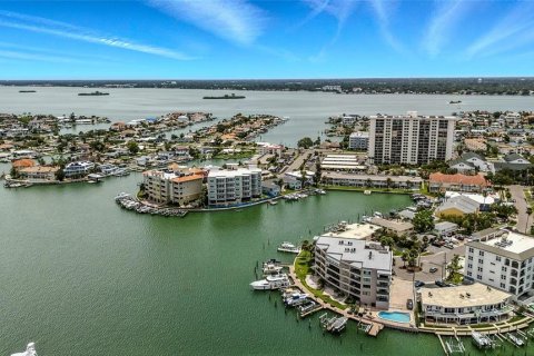 Condominio en venta en Clearwater, Florida, 2 dormitorios, 73.67 m2 № 1826228 - foto 25