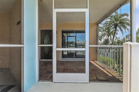 Condominio en venta en Clearwater, Florida, 2 dormitorios, 73.67 m2 № 1826228 - foto 4
