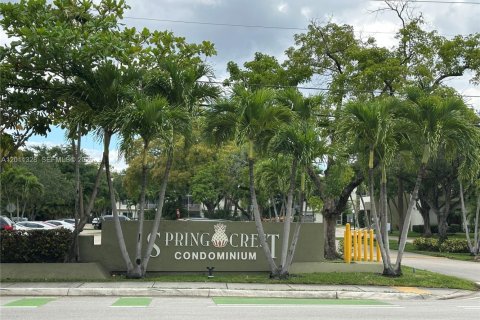 Condominio en alquiler en Sunrise, Florida, 2 dormitorios, 87.7 m2 № 2074825 - foto 2