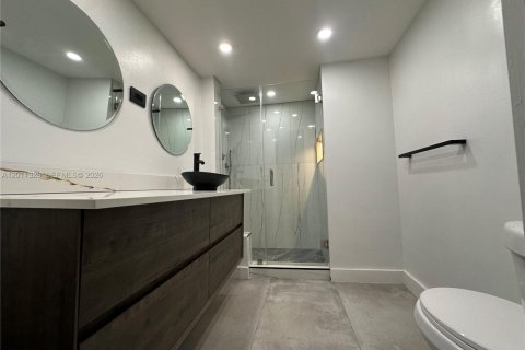 Condominio en alquiler en Sunrise, Florida, 2 dormitorios, 87.7 m2 № 2074825 - foto 16
