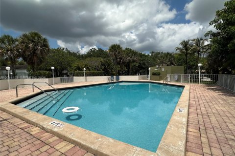 Condominio en alquiler en Sunrise, Florida, 2 dormitorios, 87.7 m2 № 2074825 - foto 27