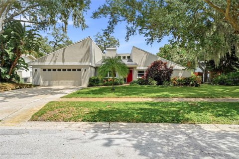 House in Clearwater, Florida 4 bedrooms, 227.89 sq.m. № 2347934