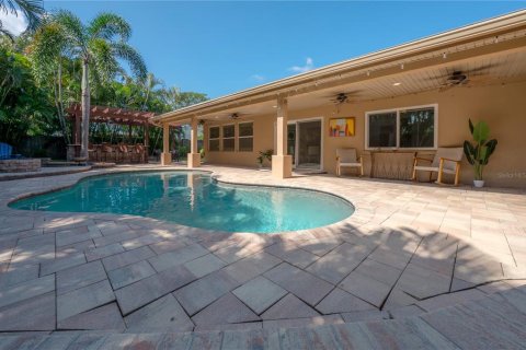Casa en alquiler en Tampa, Florida, 4 dormitorios, 177.44 m2 № 1907611 - foto 5
