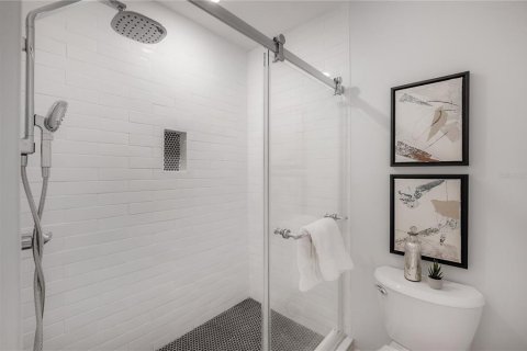 Casa en alquiler en Tampa, Florida, 4 dormitorios, 177.44 m2 № 1907611 - foto 21