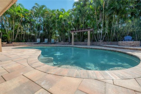 Casa en alquiler en Tampa, Florida, 4 dormitorios, 177.44 m2 № 1907611 - foto 2