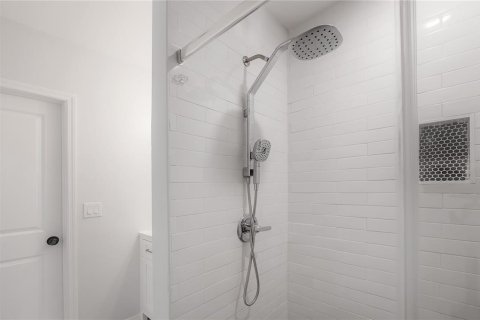 Casa en alquiler en Tampa, Florida, 4 dormitorios, 177.44 m2 № 1907611 - foto 22