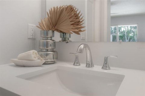 Casa en alquiler en Tampa, Florida, 4 dormitorios, 177.44 m2 № 1907611 - foto 19