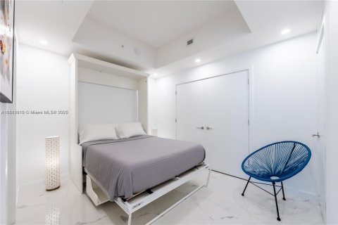 Copropriété à vendre à Miami, Floride: 2 chambres, 139.17 m2 № 1938439 - photo 15