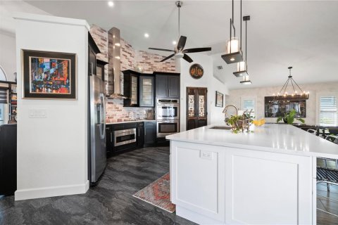 Villa ou maison à vendre à Port Charlotte, Floride: 4 chambres, 241.82 m2 № 1909440 - photo 19