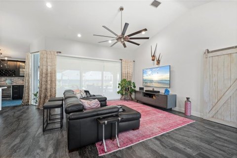 Villa ou maison à vendre à Port Charlotte, Floride: 4 chambres, 241.82 m2 № 1909440 - photo 17