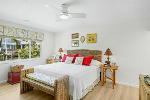 Villa ou maison à louer à Holmes Beach, Floride: 3 chambres, 204.48 m2 № 2419908 - photo 8