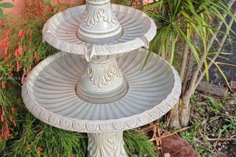 Снять в аренду виллу или дом в Санрайз, Флорида 4 спальни, 183.95м2, № 1943328 - фото 6