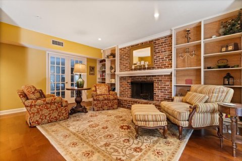 Casa en venta en Tampa, Florida, 4 dormitorios, 238.02 m2 № 1886179 - foto 3