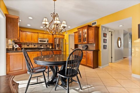 Villa ou maison à vendre à Tampa, Floride: 4 chambres, 238.02 m2 № 1886179 - photo 15