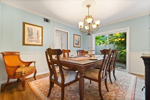 Villa ou maison à vendre à Tampa, Floride: 4 chambres, 238.02 m2 № 1886179 - photo 9