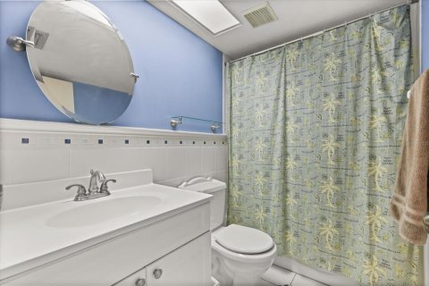 Villa ou maison à vendre à Tampa, Floride: 4 chambres, 238.02 m2 № 1886179 - photo 24