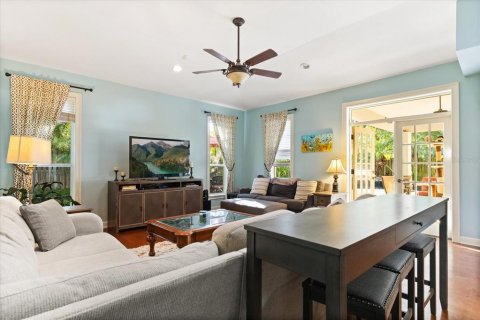 Villa ou maison à vendre à Tampa, Floride: 4 chambres, 238.02 m2 № 1886179 - photo 6