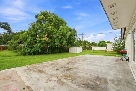 Villa ou maison à vendre à Plantation, Floride: 4 chambres, 133.31 m2 № 2335375 - photo 21