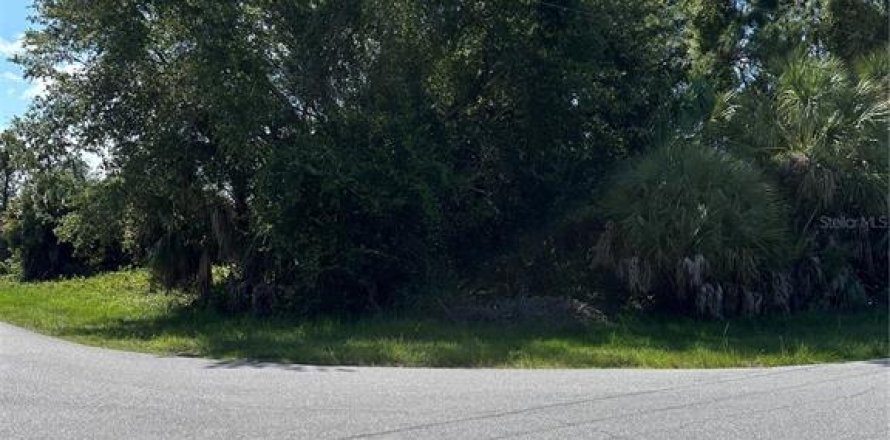 Land in North Port, Florida № 2212080