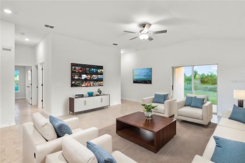 House in Lehigh Acres, Florida 4 bedrooms, 157.1 sq.m. № 1449720 - photo 18