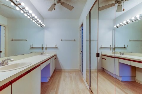 Condominio en venta en Palm Harbor, Florida, 2 dormitorios, 120.77 m2 № 1911442 - foto 30