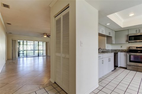 Condominio en venta en Palm Harbor, Florida, 2 dormitorios, 120.77 m2 № 1911442 - foto 13