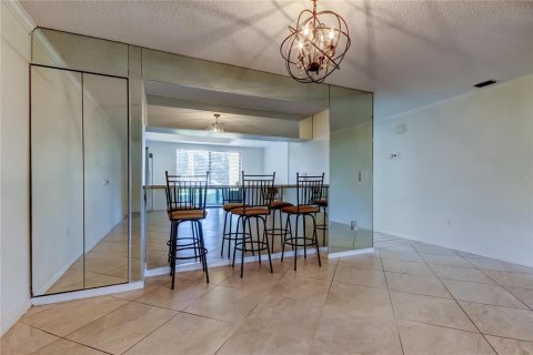 Condominio en venta en Palm Harbor, Florida, 2 dormitorios, 120.77 m2 № 1911442 - foto 10